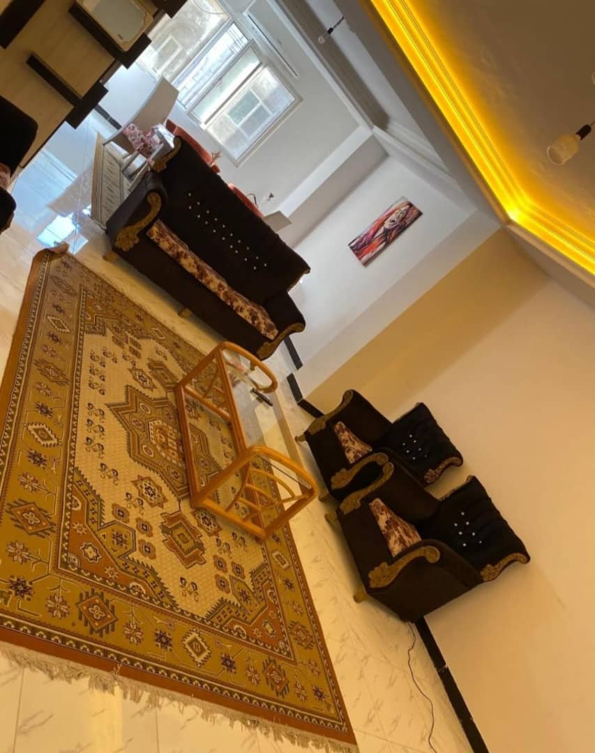 اجاره آپارتمان دوخوابه کوتاه مدت بمدیریت آقای نیک در قشم